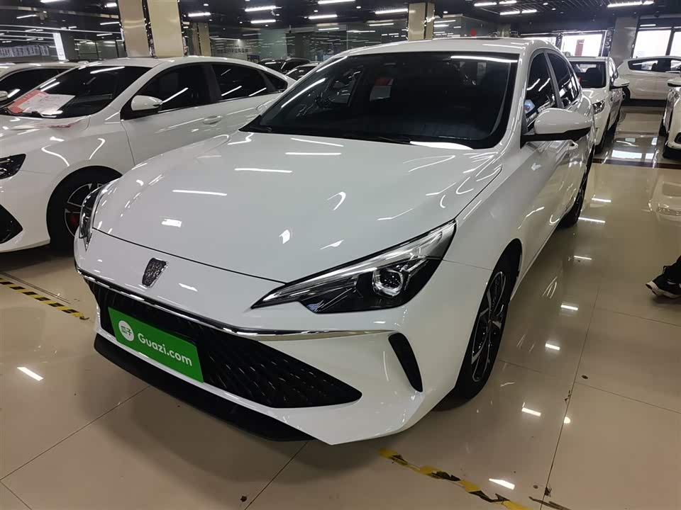Roewe i5