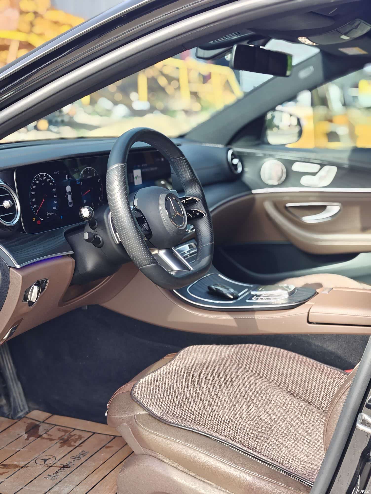 Mercedes-Benz E-Class, 2021 4