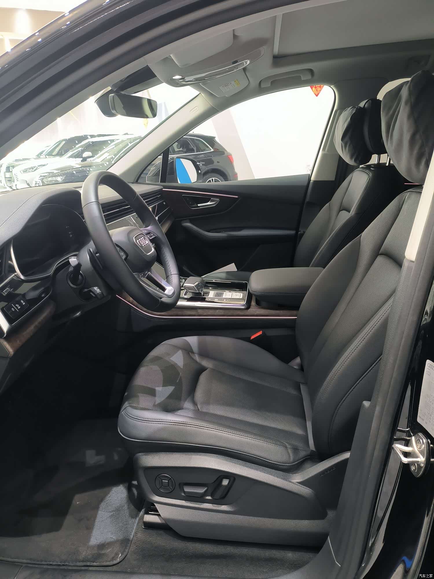 Audi Q7, 2024 4