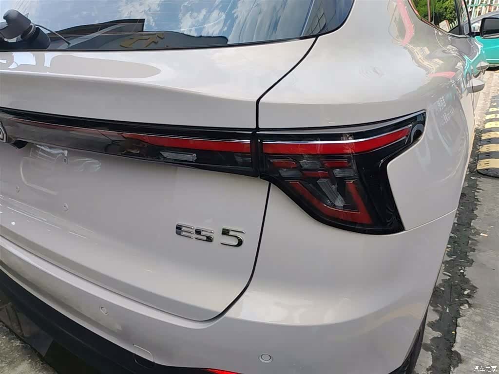 MG ES5, 2024 8
