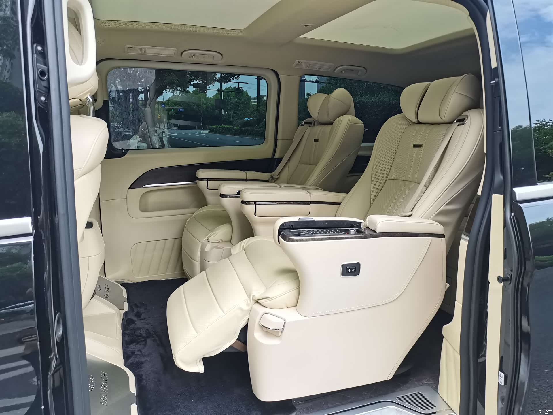 Mercedes-Benz V-Class, 2022 20