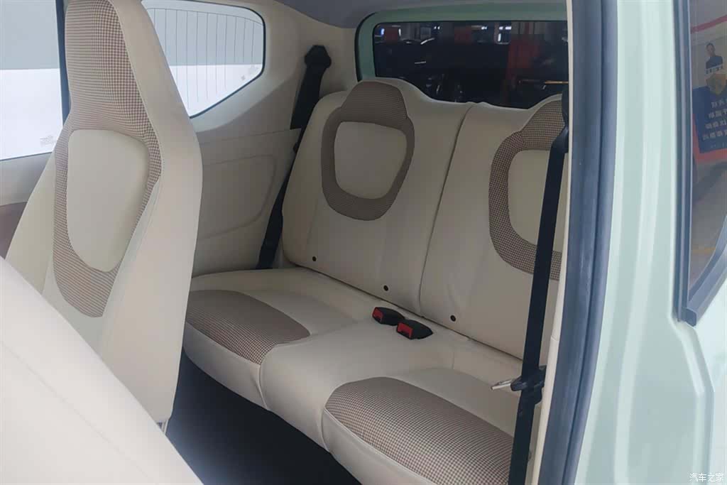 Wuling MINIEV, 2024 11
