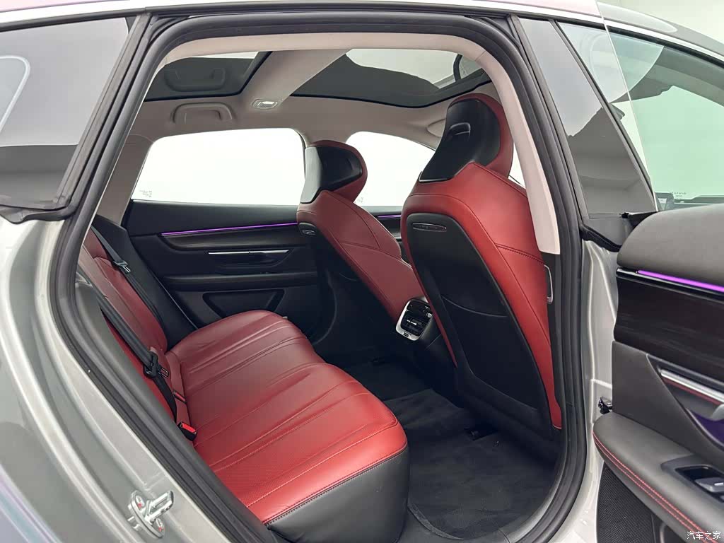 Xpeng P7, 2023 21