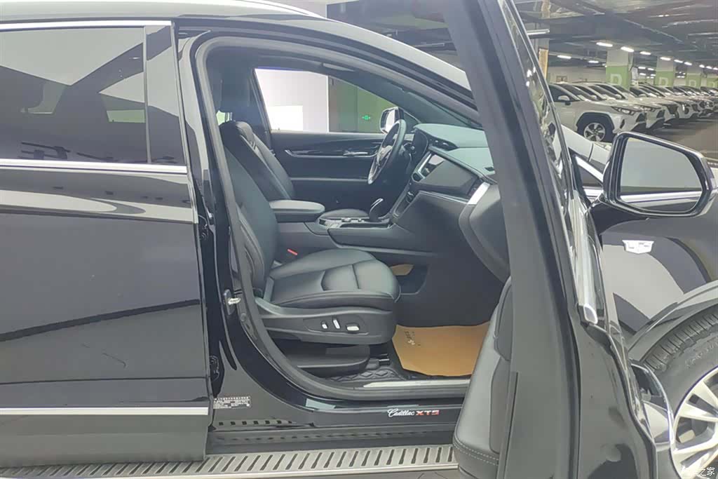 Cadillac XT5, 2020 8