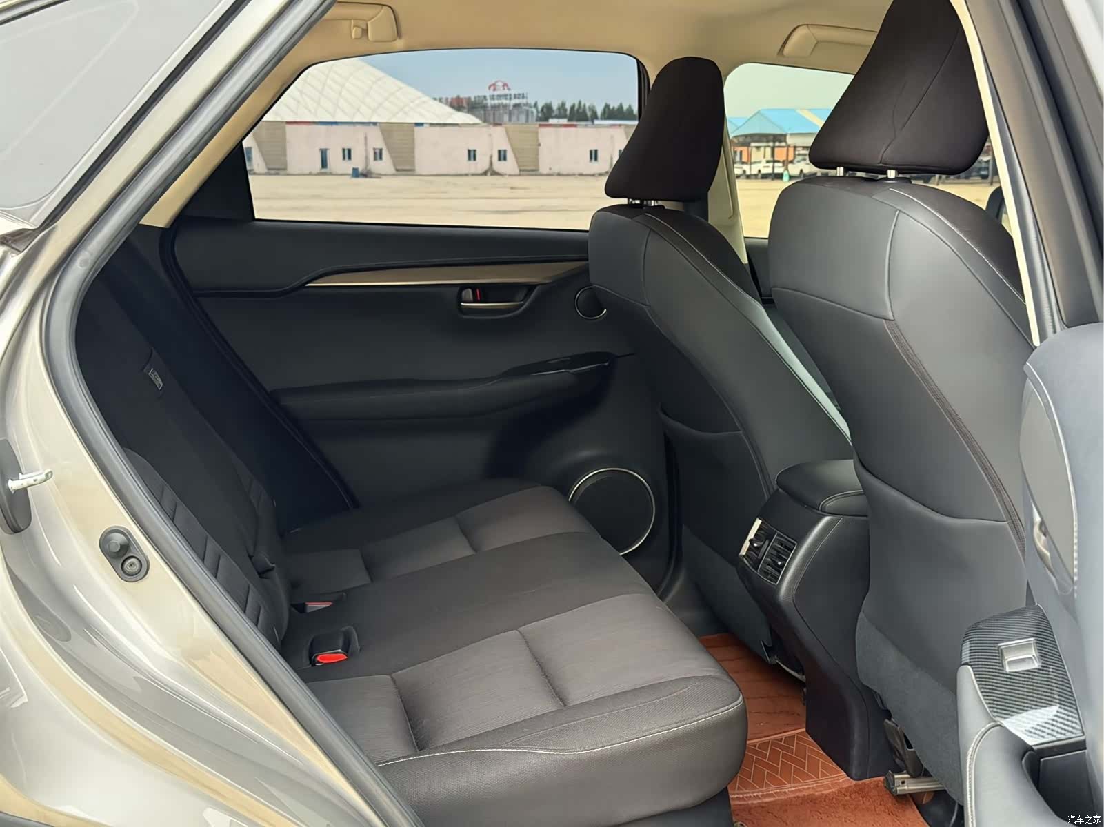 Lexus NX, 2021 16