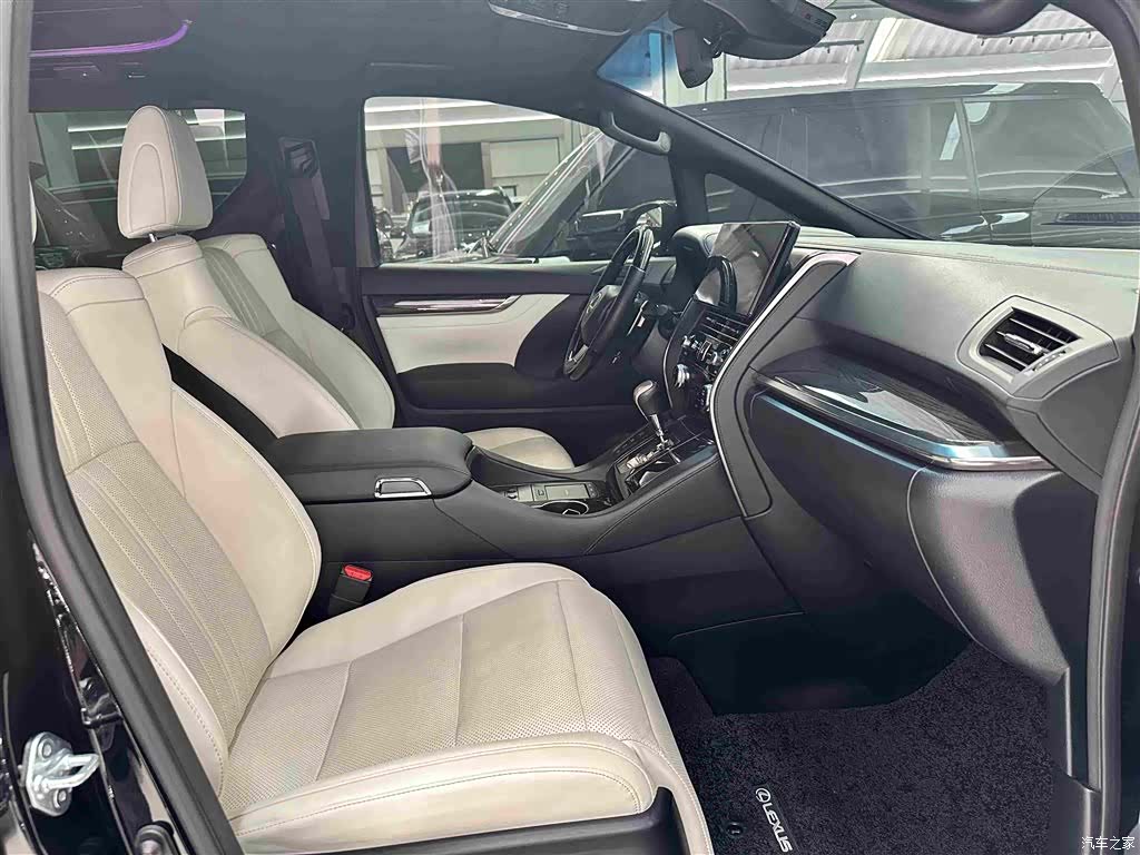 Lexus LM, 2022 23