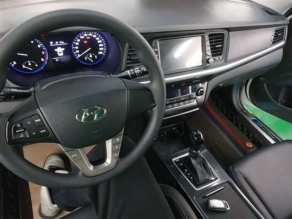 Hyundai Name picture