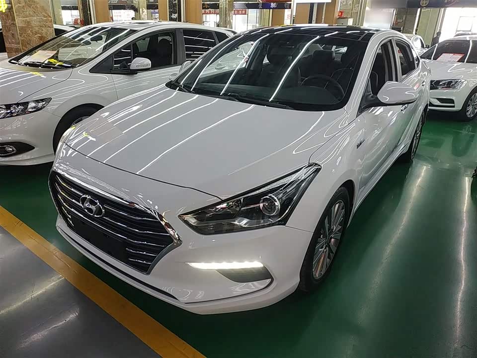 Hyundai Name picture