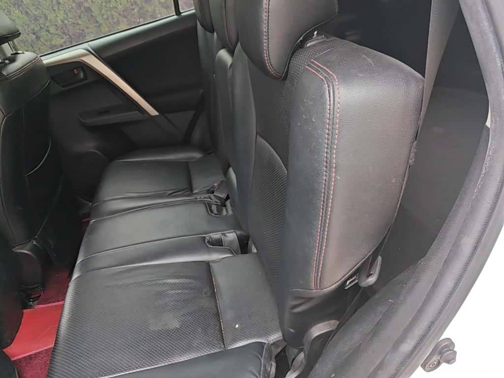 Toyota RAV4, 2016 17