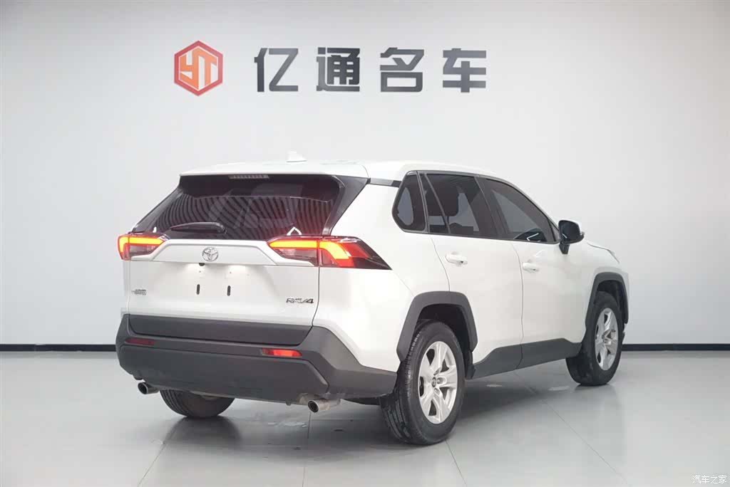 Toyota RAV4, 2022 19