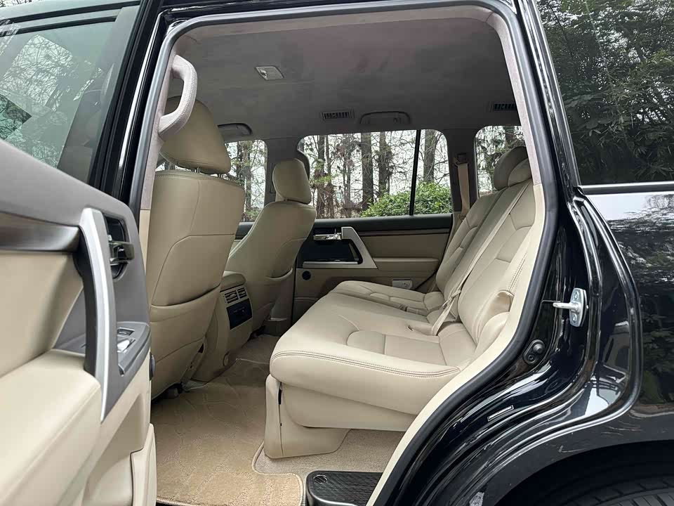 Toyota Land Cruiser Toyota Land Cruiser