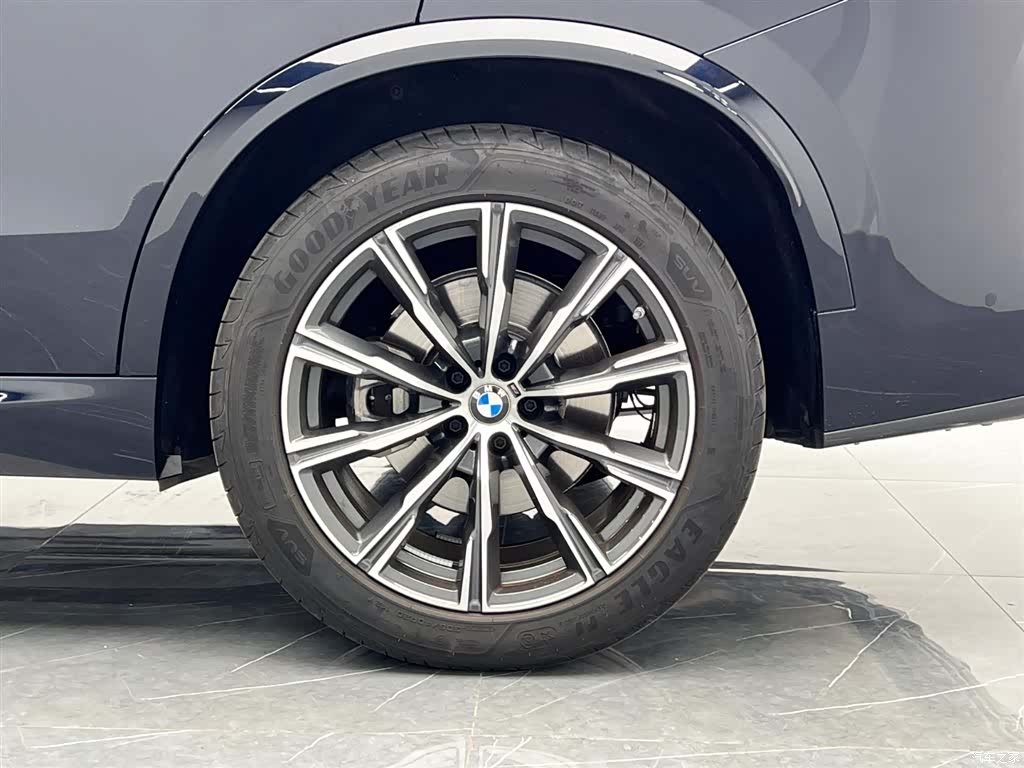 BMW X5, 2024 25