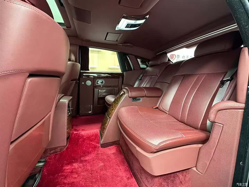Rolls-Royce Phantom, 2013 8