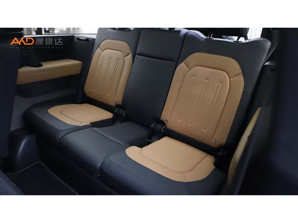 Land Rover Defender, 2023 9
