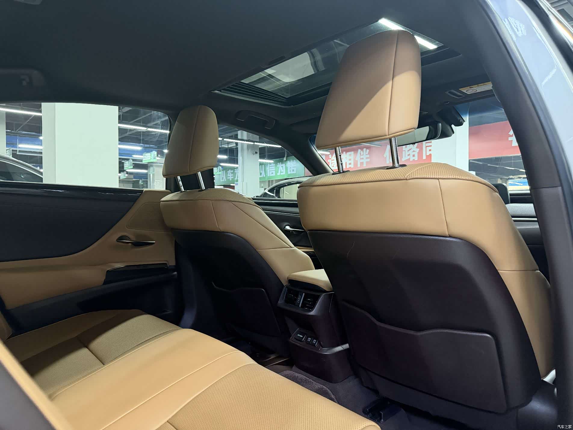 Lexus ES, 2020 8