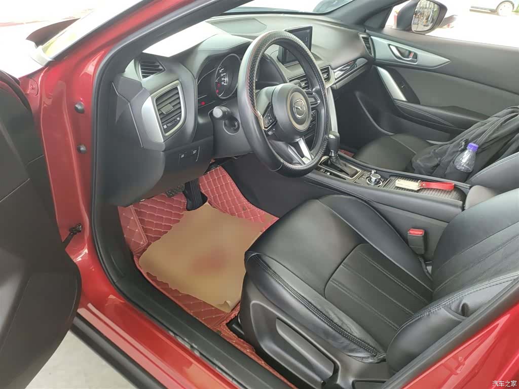 Mazda CX-4, 2019 12