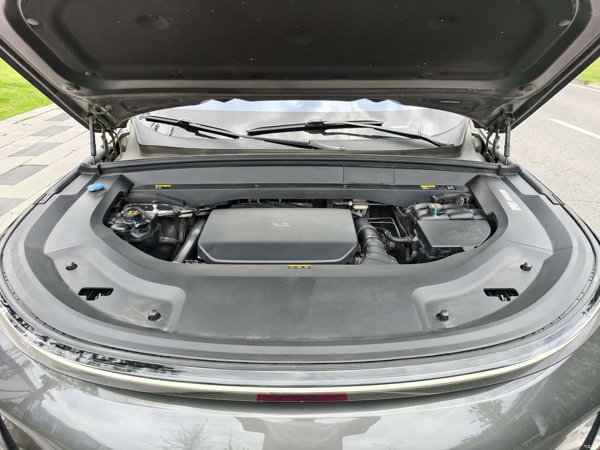 Li Auto L8, 2023 12