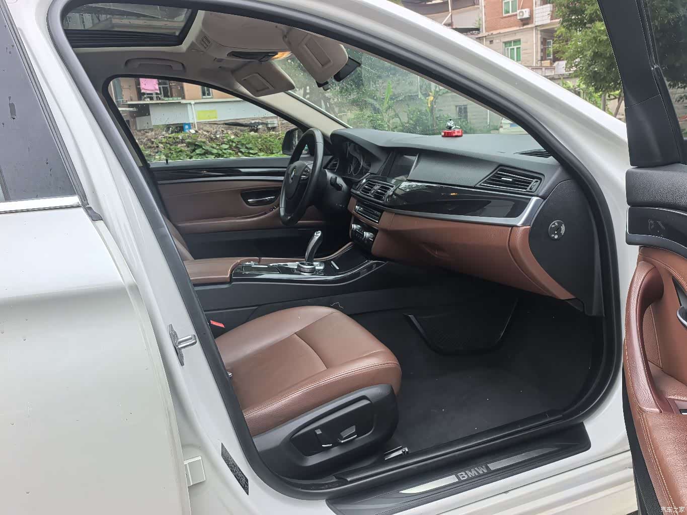 BMW 5 Series, 2015 13