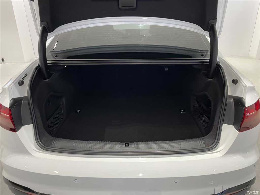 Audi A4L, 2023 6