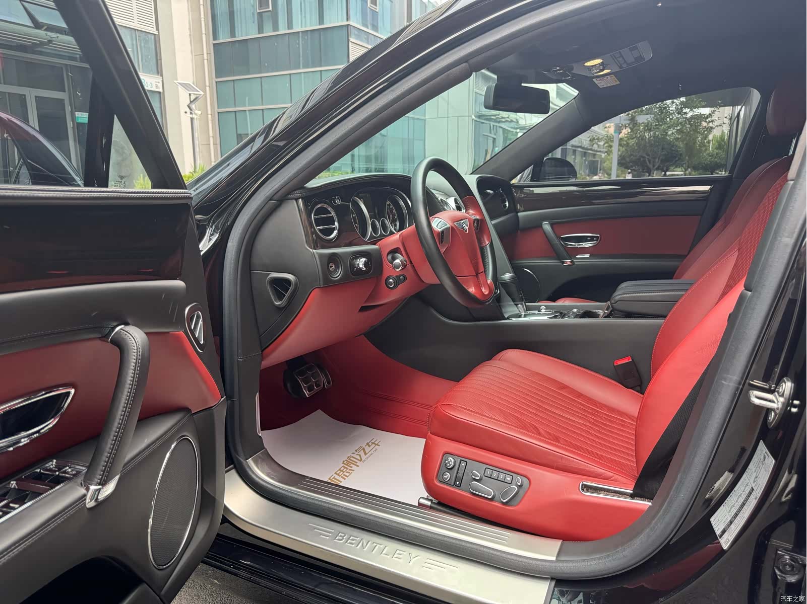 Bentley Flying Spur, 2019 6