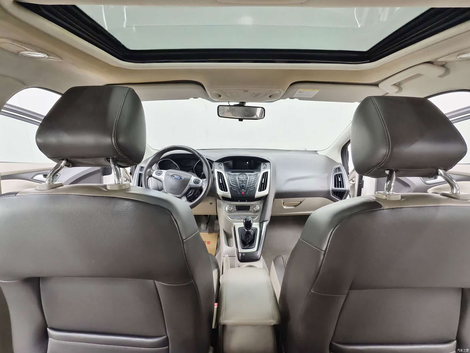 Ford Focus, 2013 10