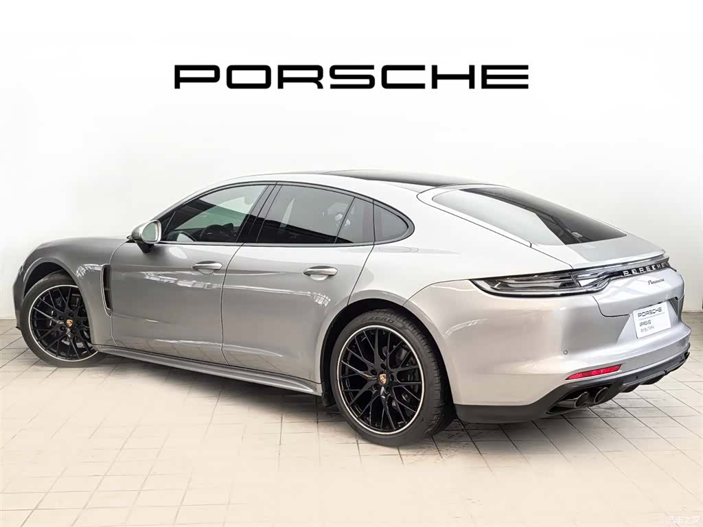 Porsche Panamera, 2023 4