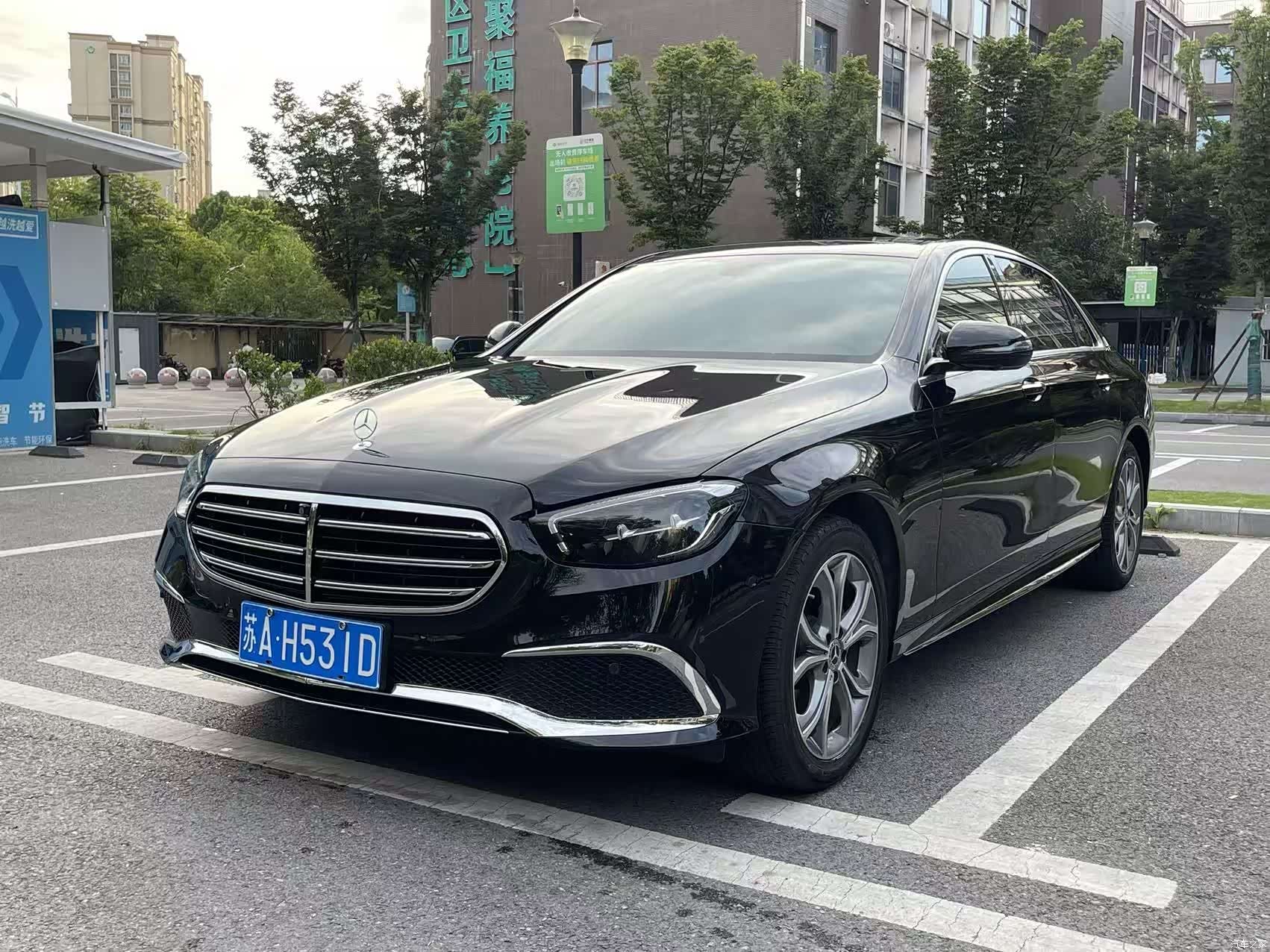 Mercedes-Benz E-Class, 2023 1