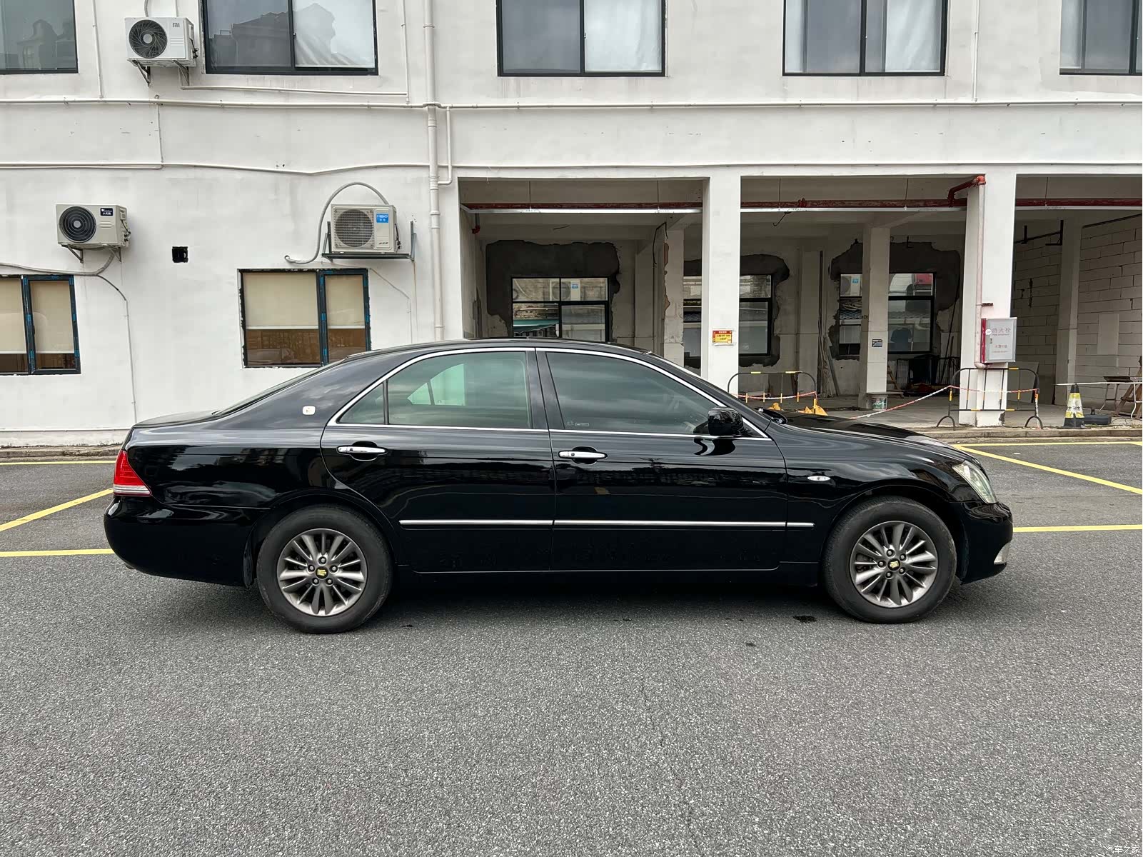 Toyota Crown, 2005 8