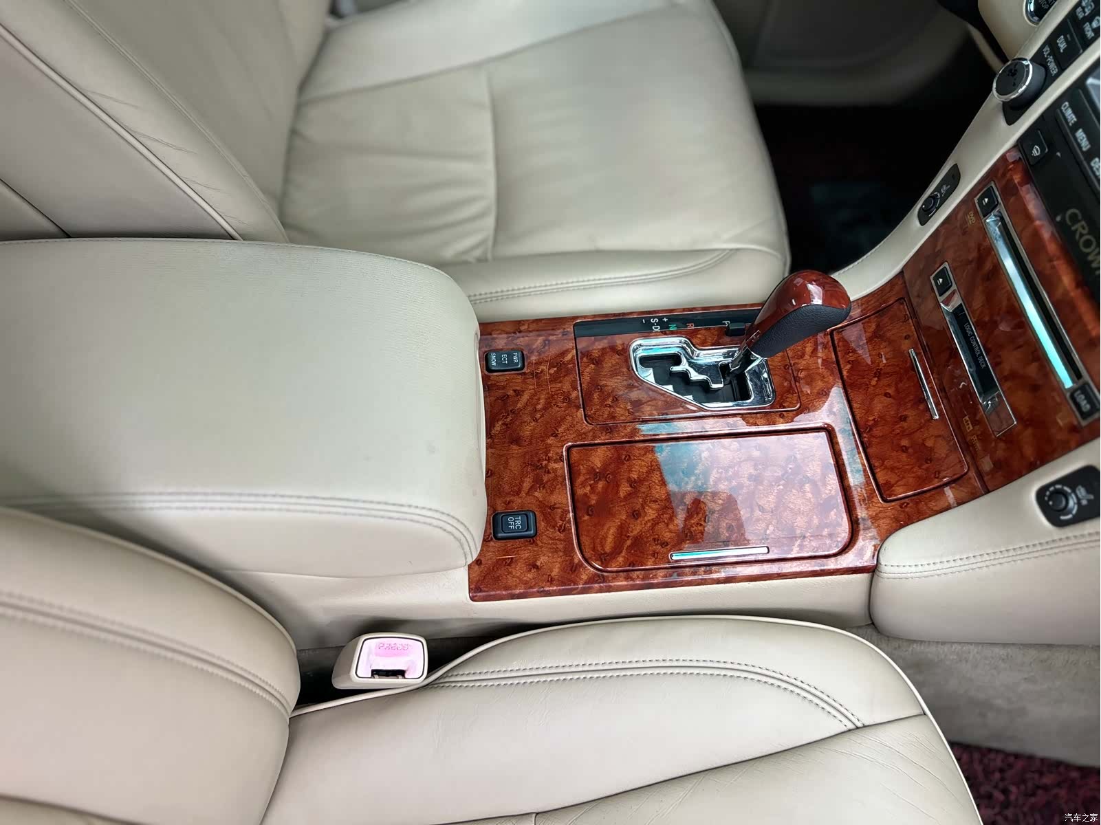 Toyota Crown, 2005 34