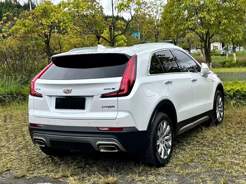 Cadillac XT4