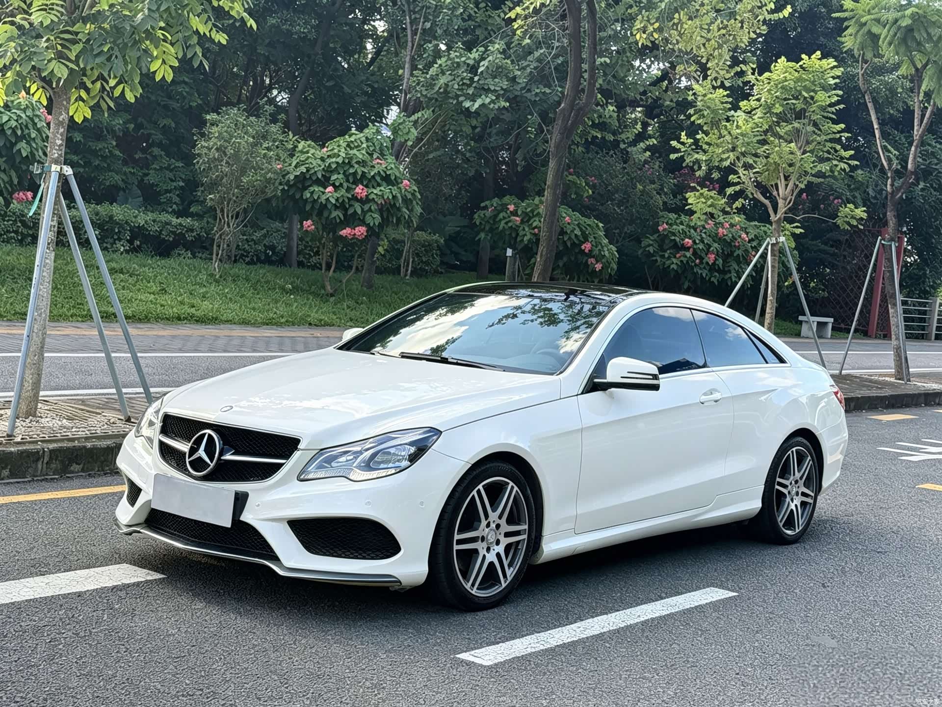 Mercedes-Benz E-Class, 2017 1