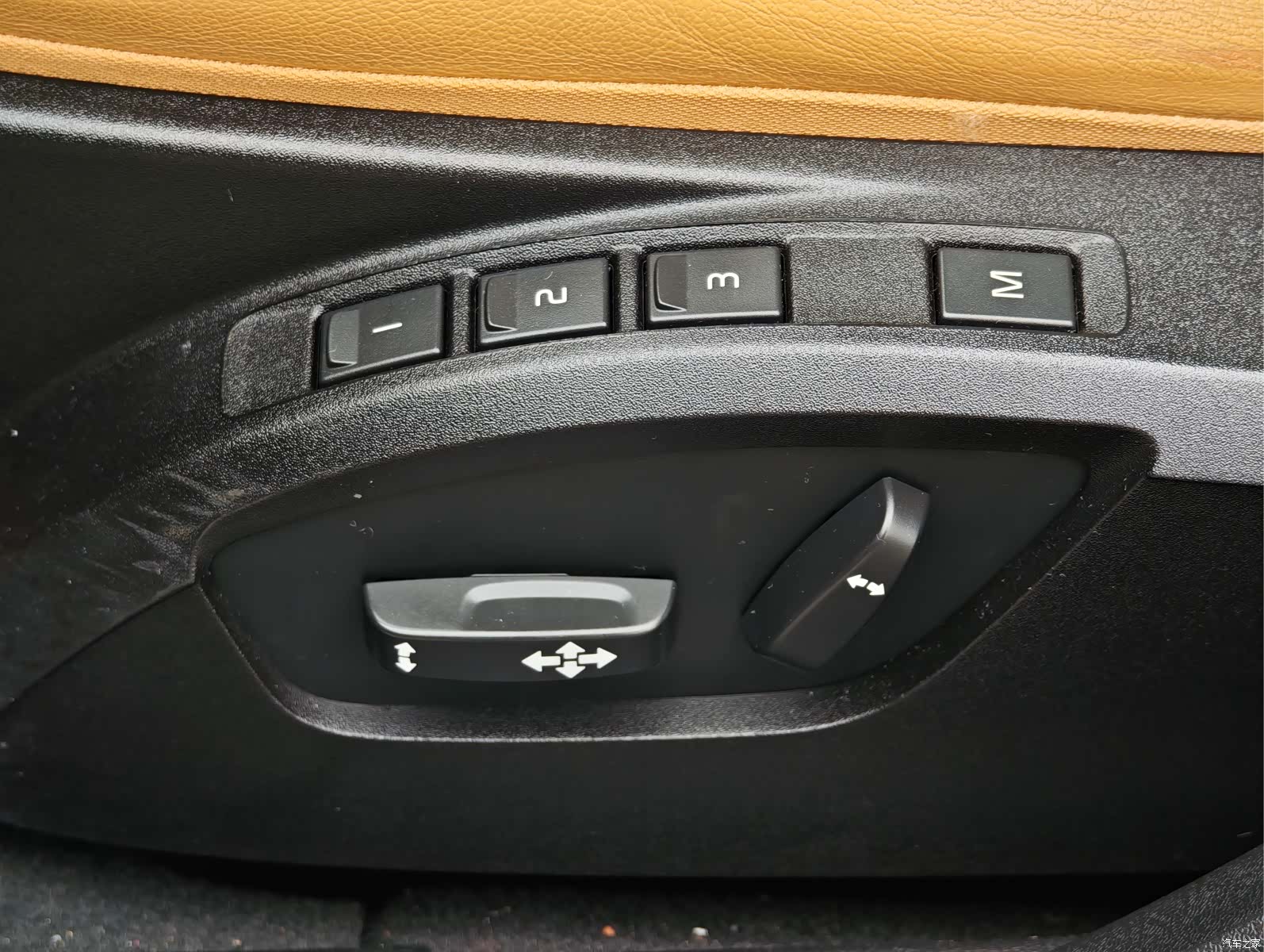 Volvo V40, 2017 15