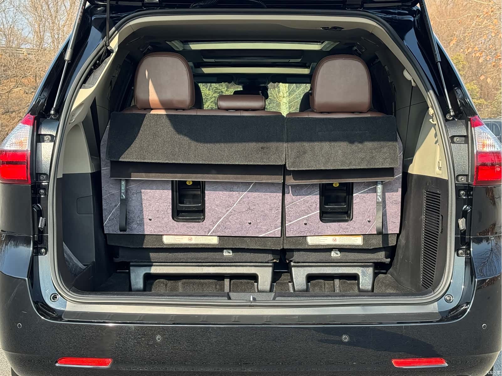 SIENNA LTD, 2018 15