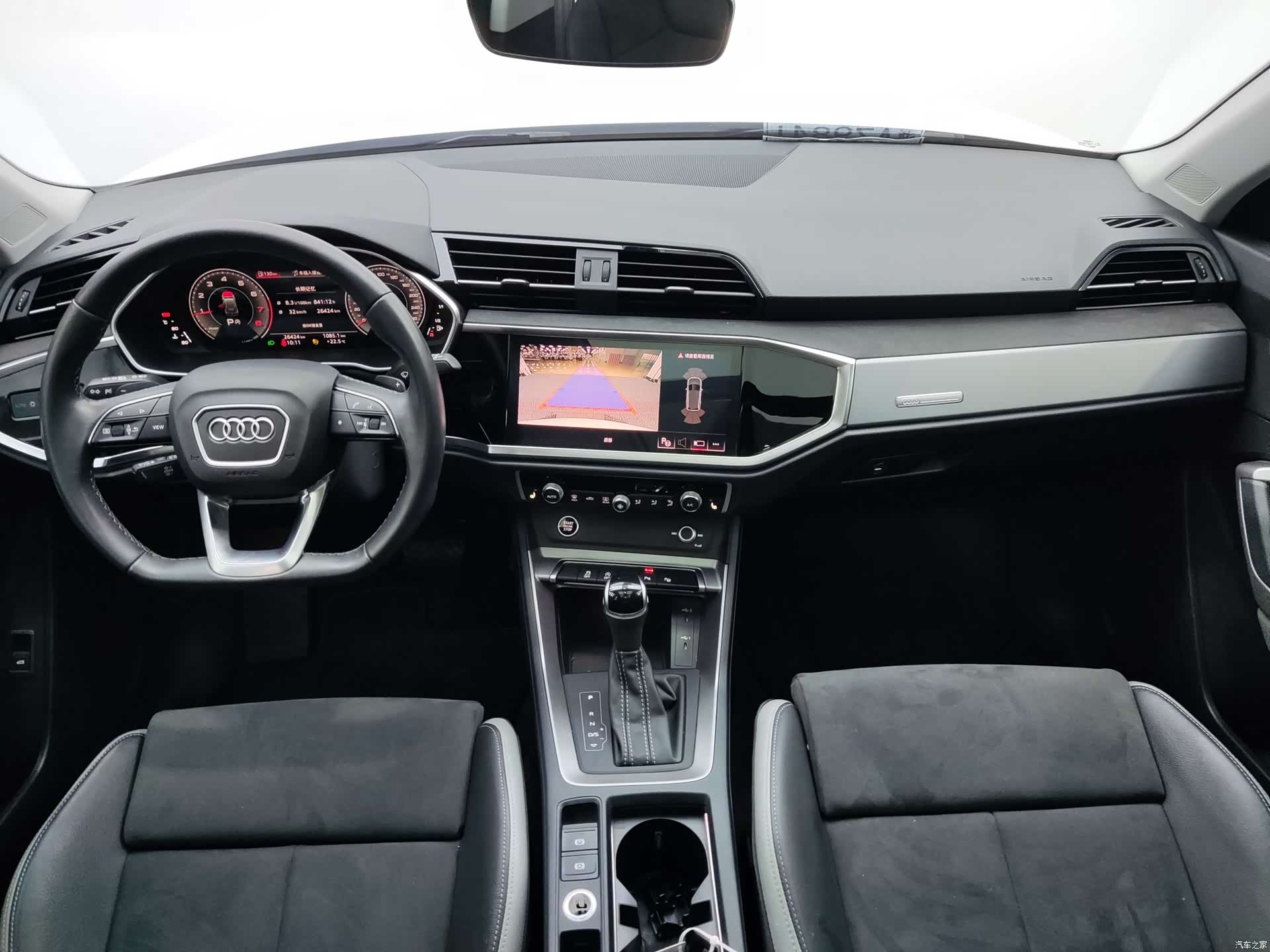 Audi Q3, 2022 13