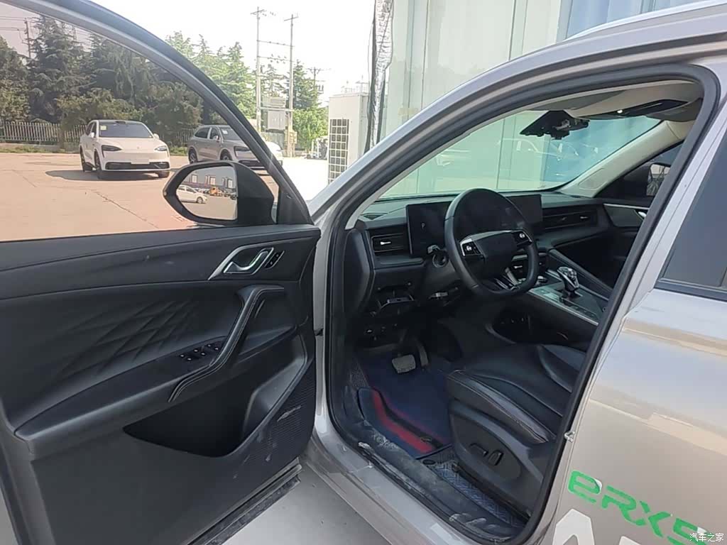 Roewe RX5, 2023 16