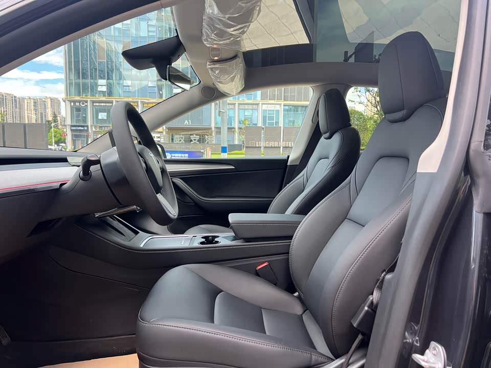 Tesla Model Y Tesla Model Y