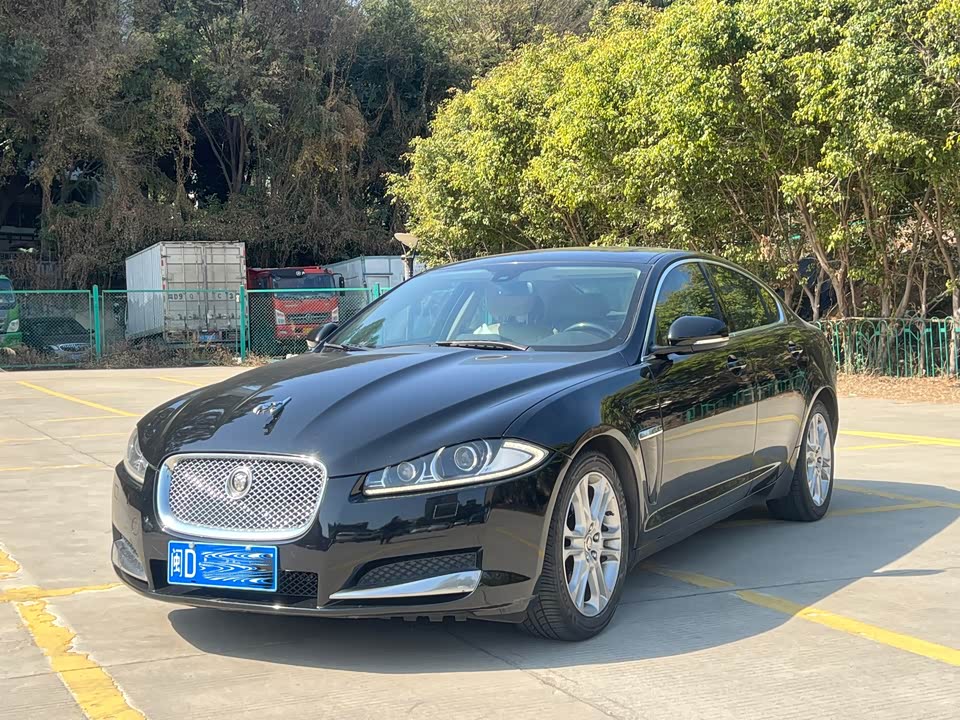 Jaguar XF Jaguar XF