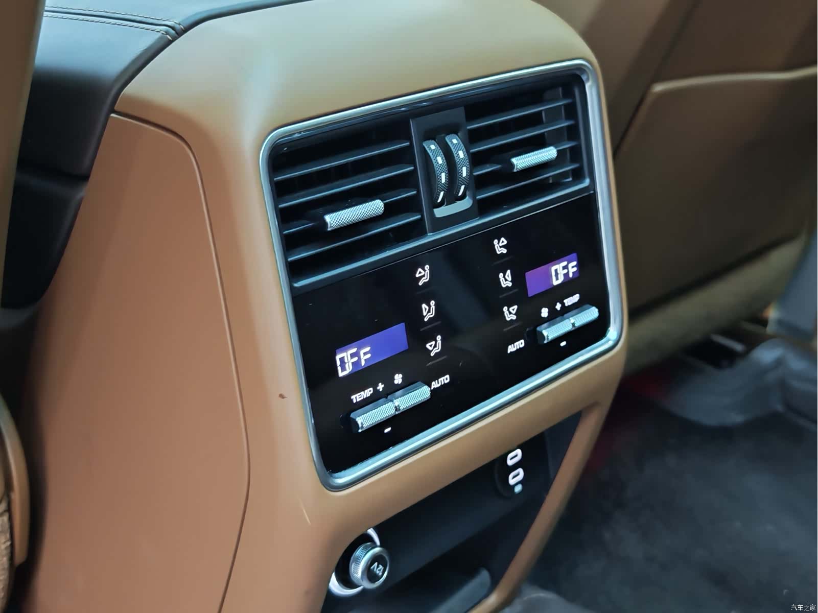 Porsche Cayenne, 2023 13
