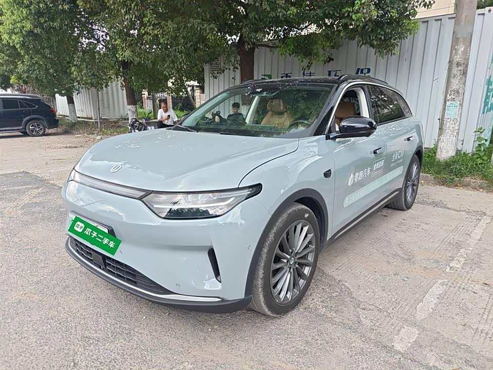 Leapmotor C11