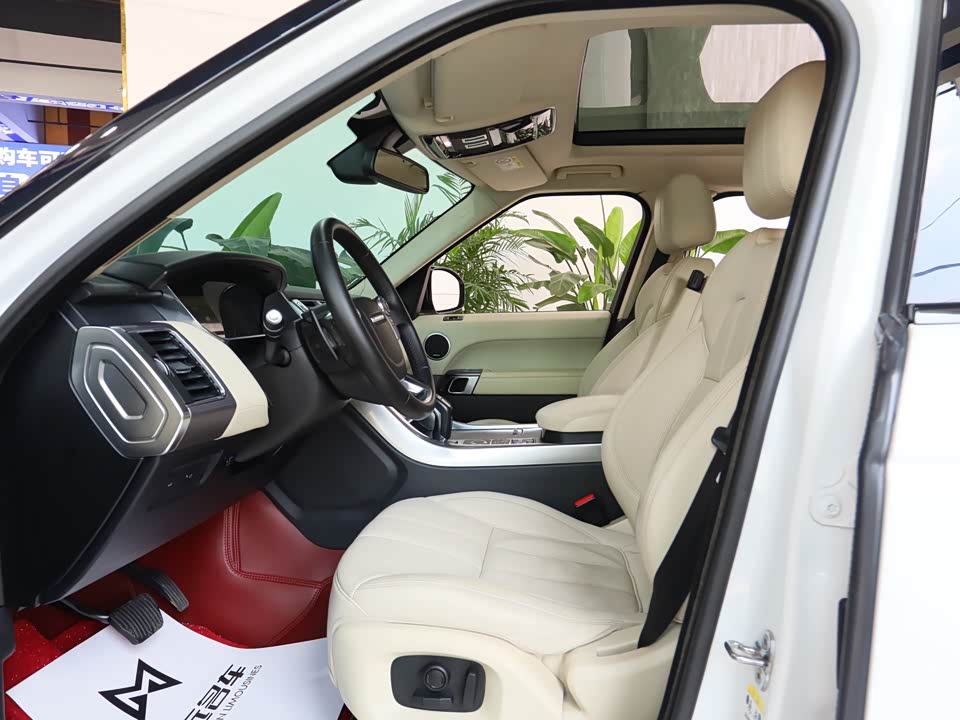 Land Rover Range Rover Sport Land Rover Range Rover Sport
