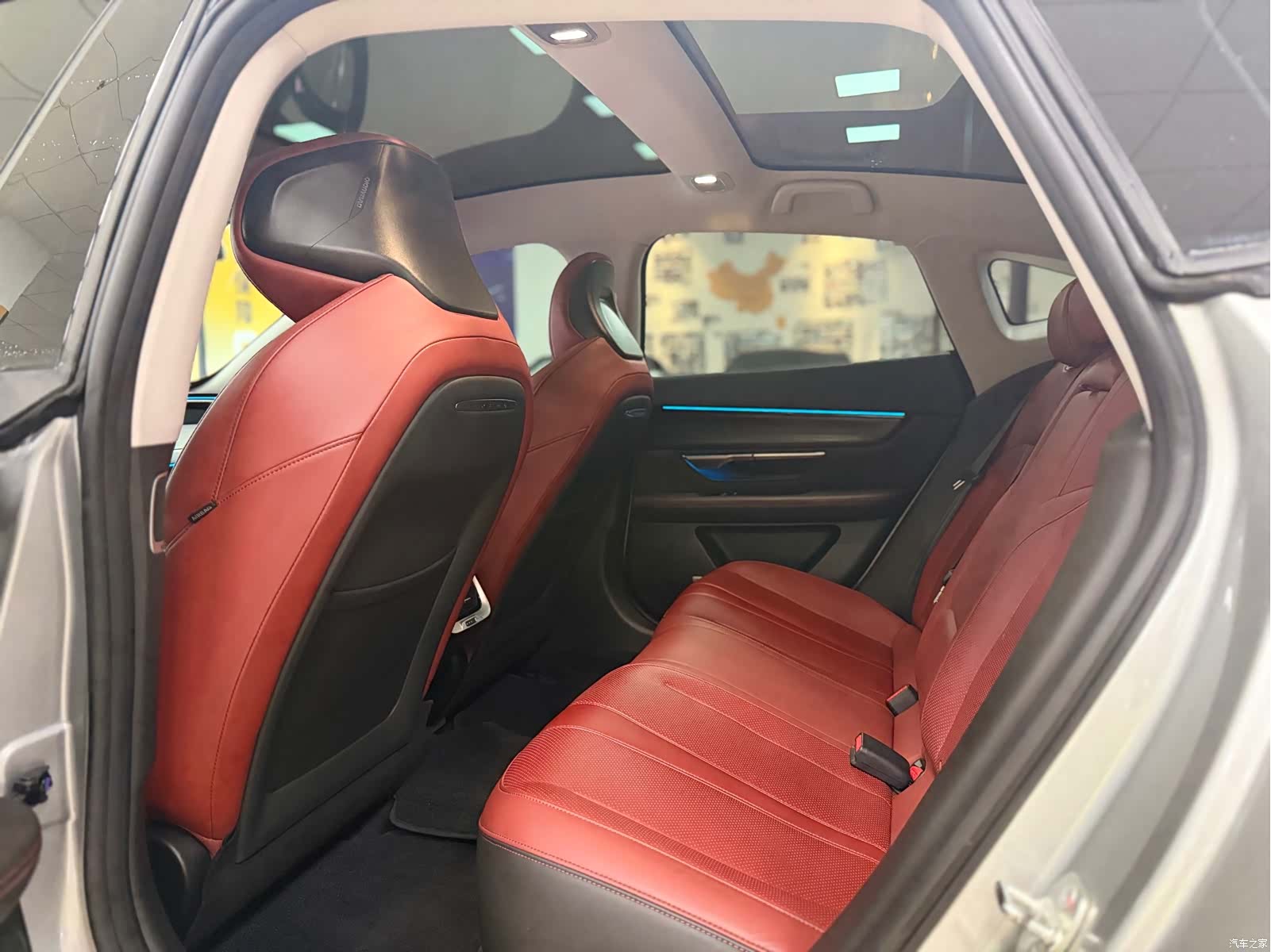 Xpeng P7, 2022 8