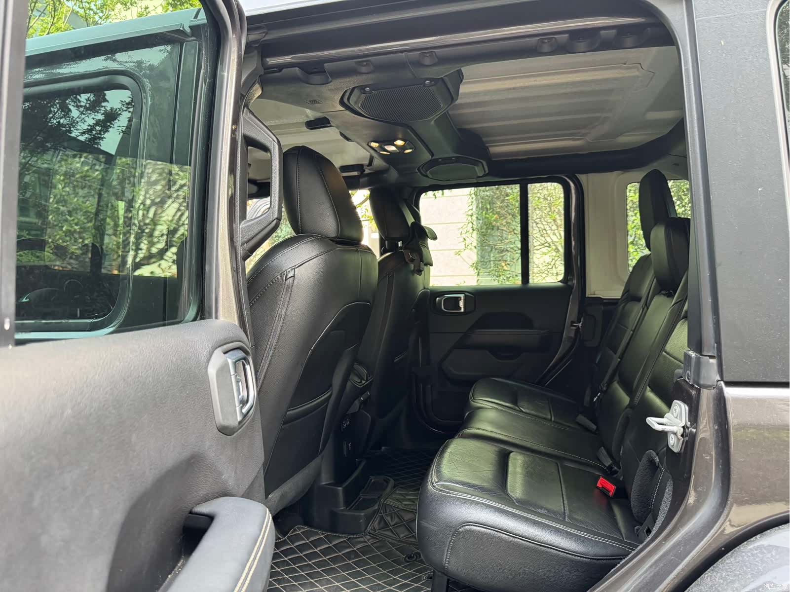 Jeep Wrangler, 2019 6