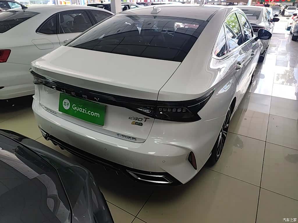 Chery Arrizo 8, 2022 7