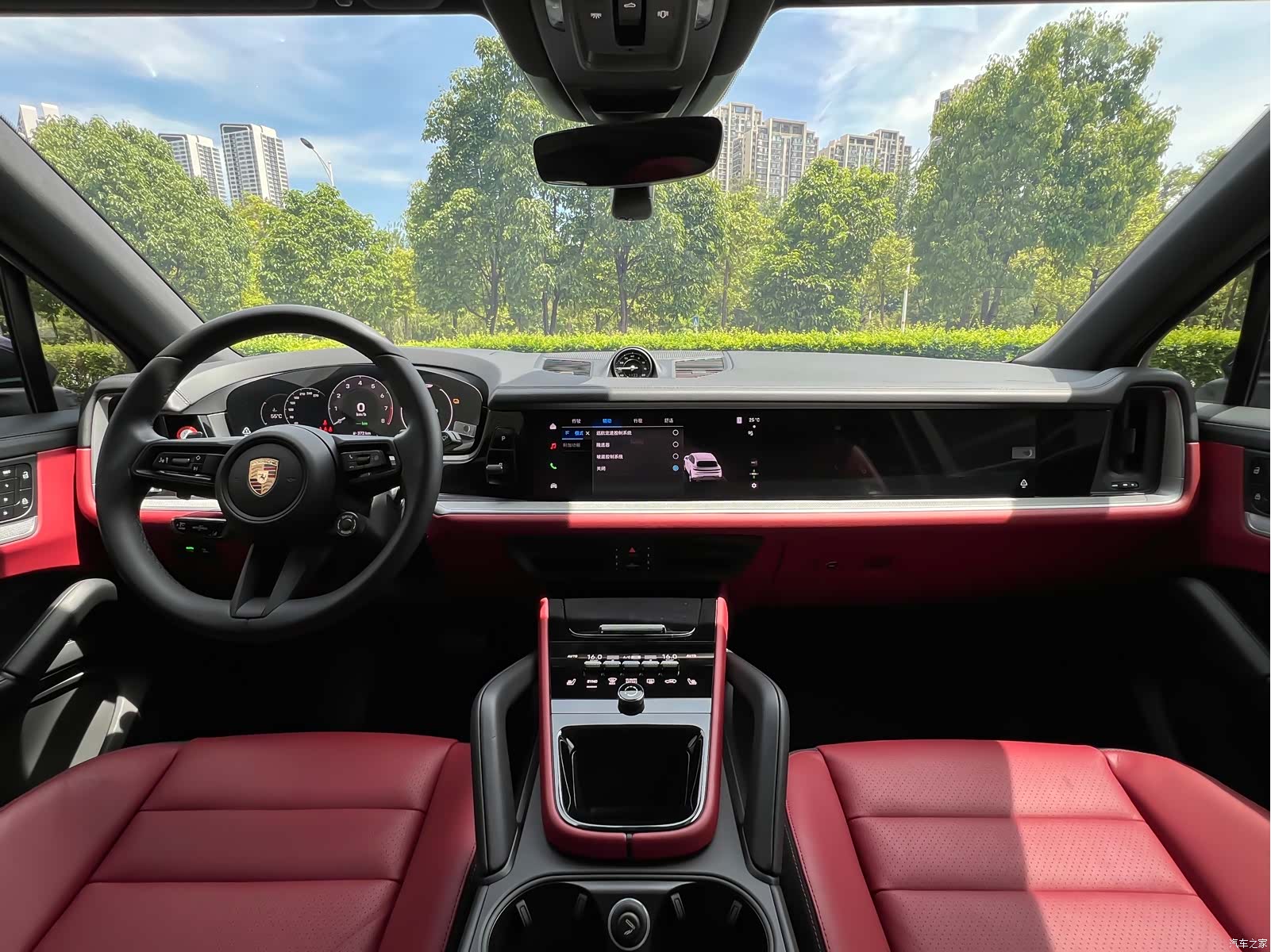 Porsche Cayenne, 2025 24