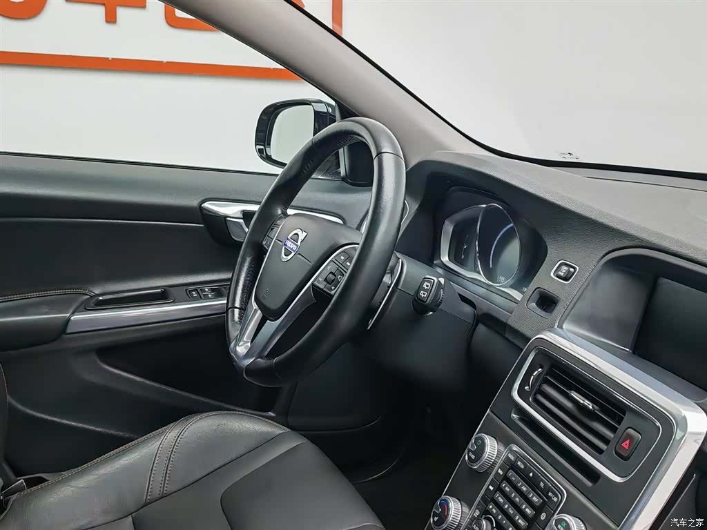 Volvo V60, 2016 22