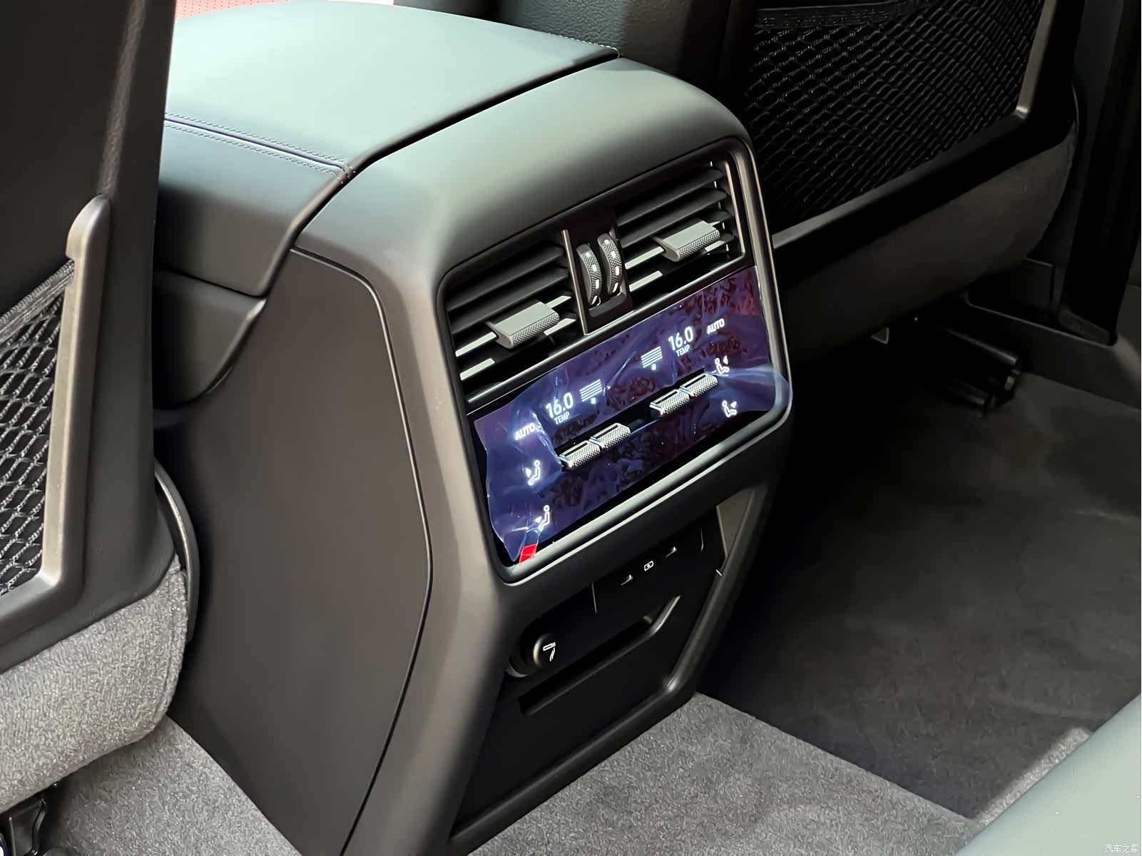 Porsche Cayenne, 2025 21
