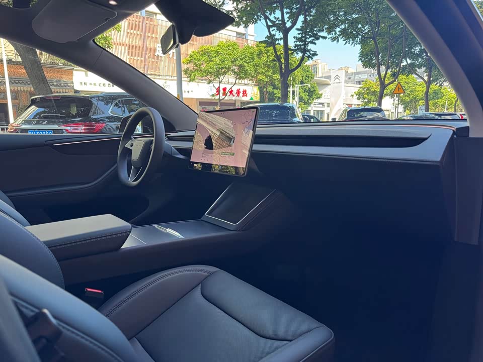 Tesla Model Y Tesla Model Y