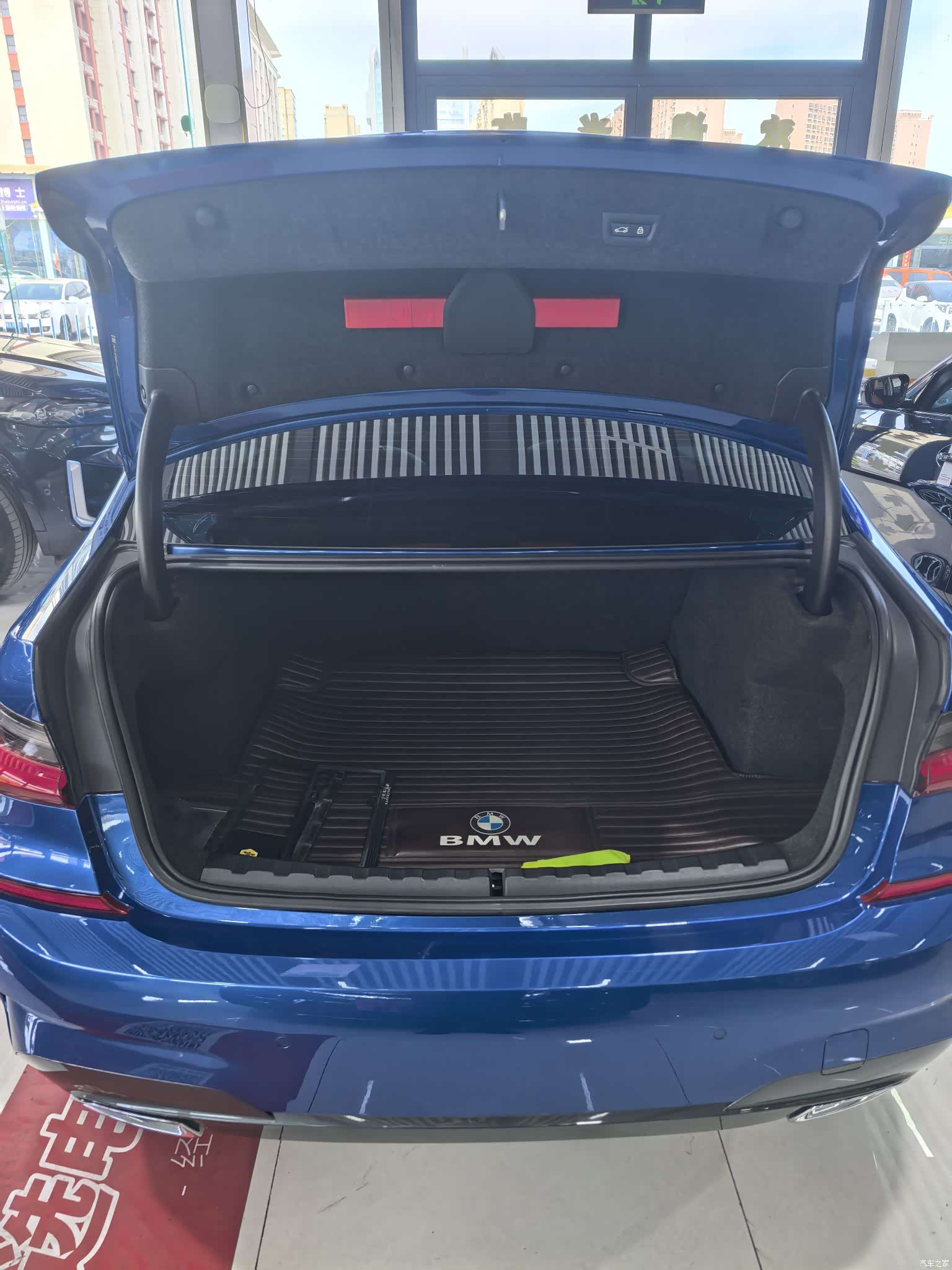 BMW 3 Series, 2021 11