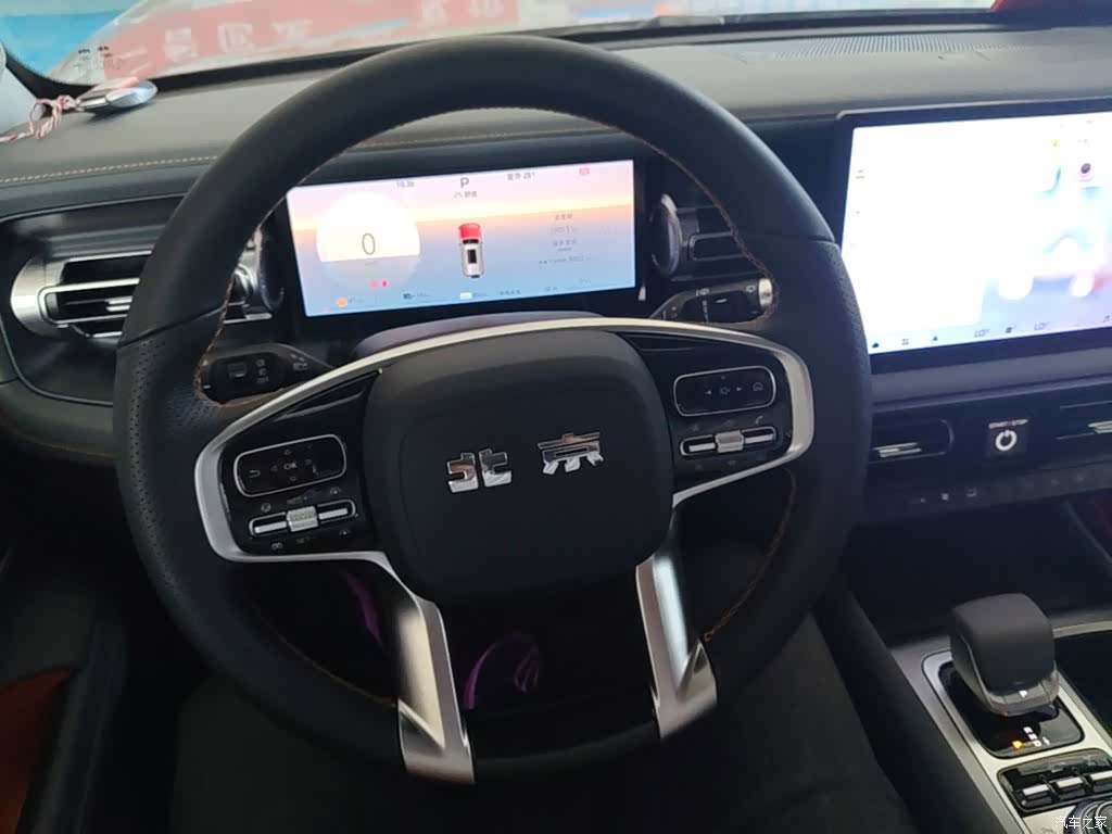 BAIC BJ40, 2025 11