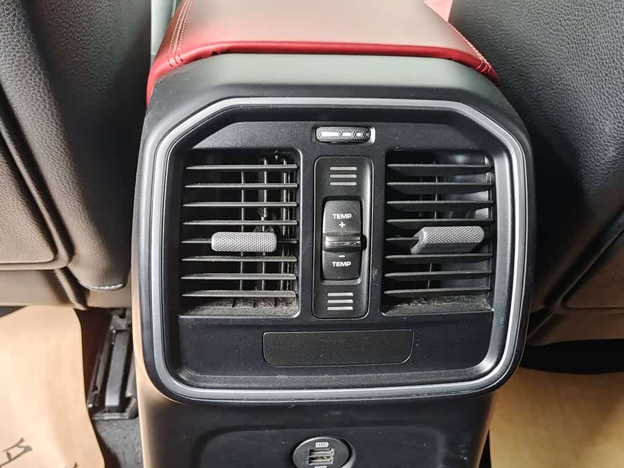 Porsche Macan 2019, фото 11